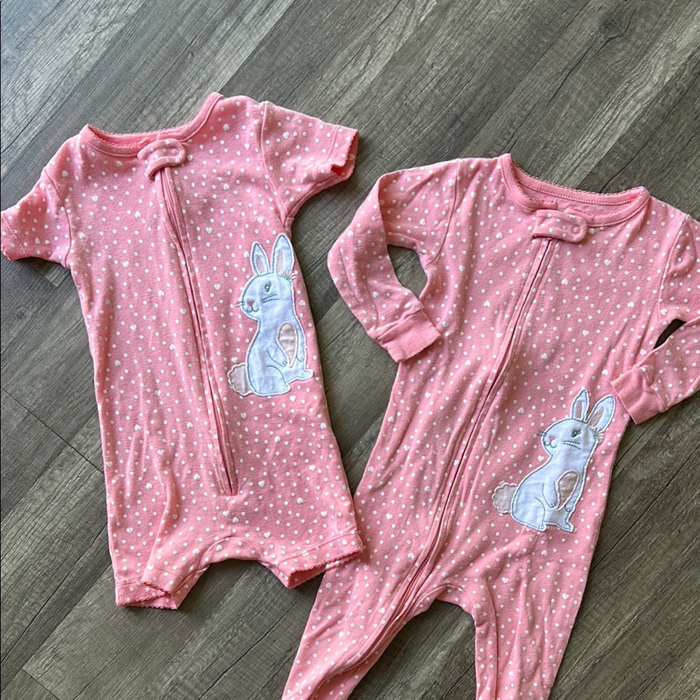 **LAST CHANCE!! Carter’s Pink Polka Dot Bunny Zip Up Bundle Size 18 Months - Picture 2 of 14